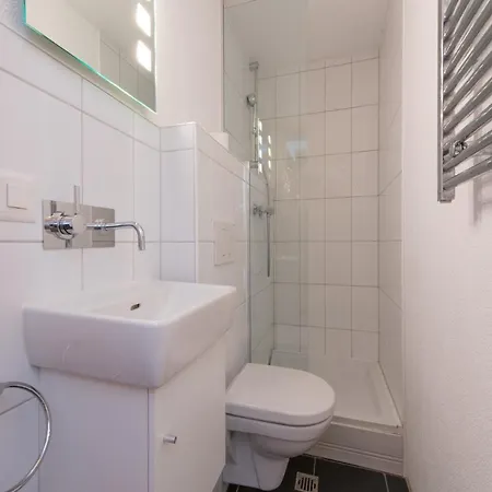 Chalet Racers Retreat #5 *